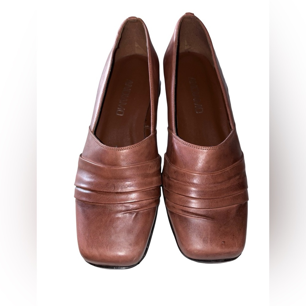 Andiamo Brown Leather Women's Vintage Slip On Shoes size 7